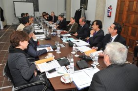 Miembros de la Comision Ejecutiva de la FEMP durante la reunión del pasado martes